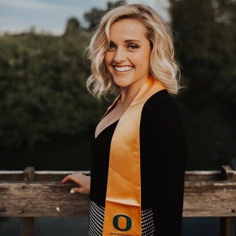 Meet your Posher, Alyssa